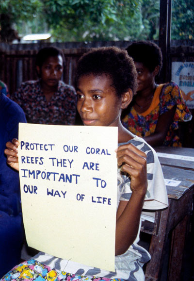 Girl opposed to pollution in Papua New Guinea